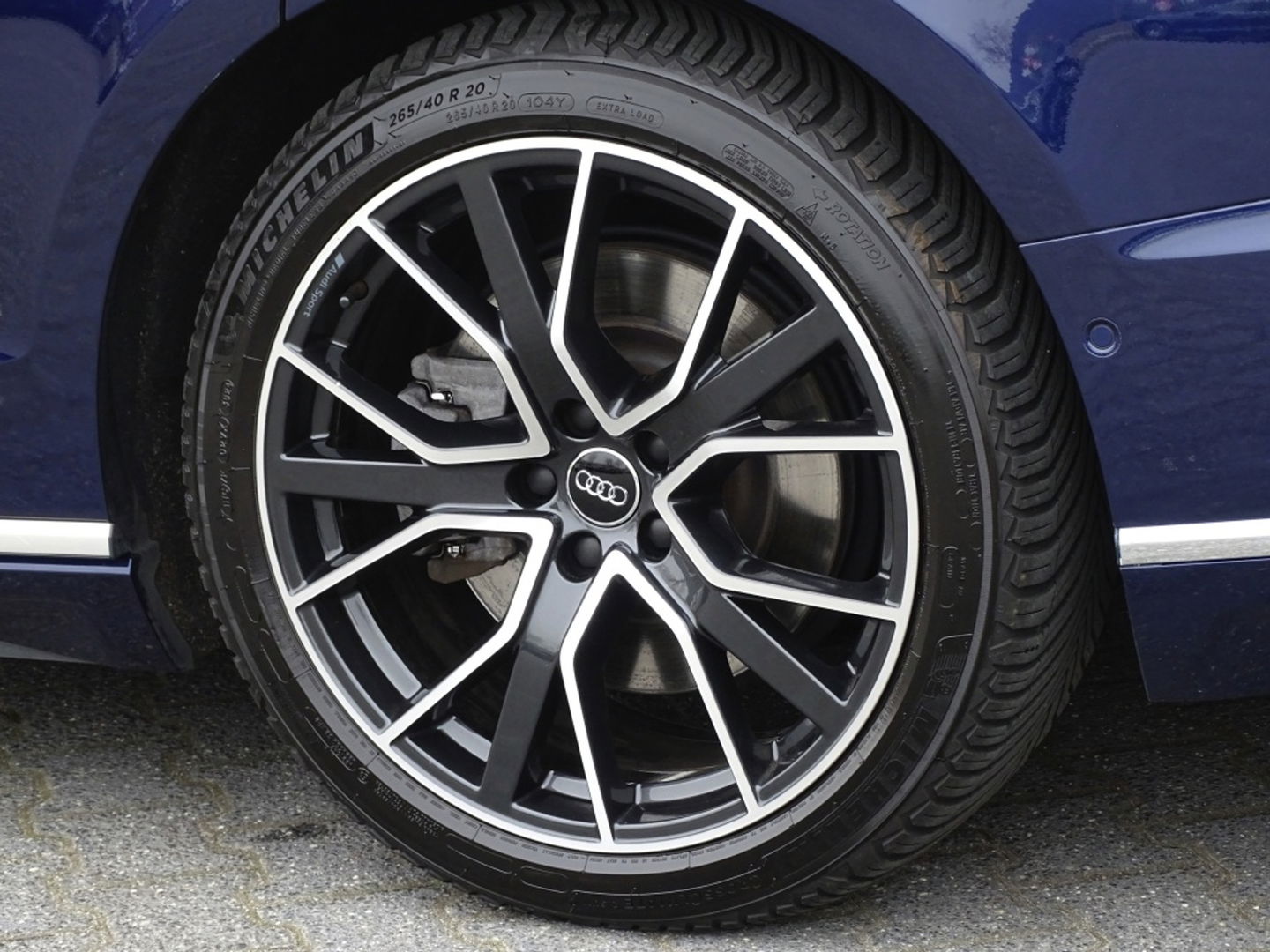 Audi A8 60 TFSIe 449PK Quattro / B&O / Laser / Massage