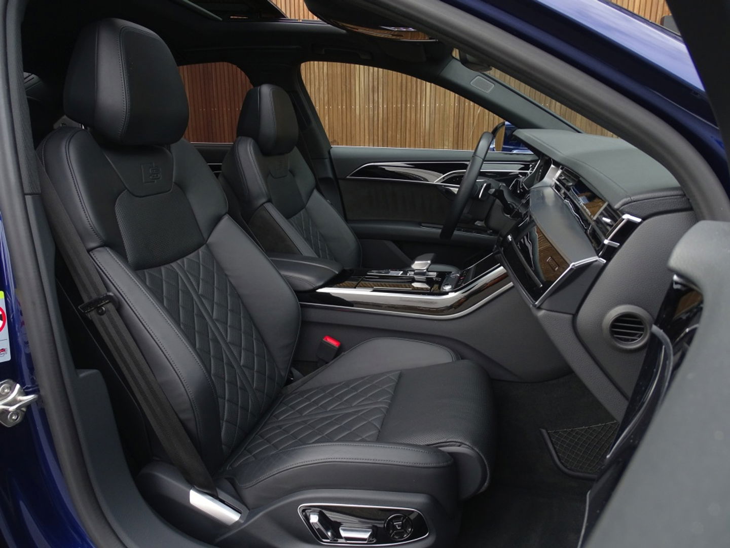 Audi A8 60 TFSIe 449PK Quattro / B&O / Laser / Massage