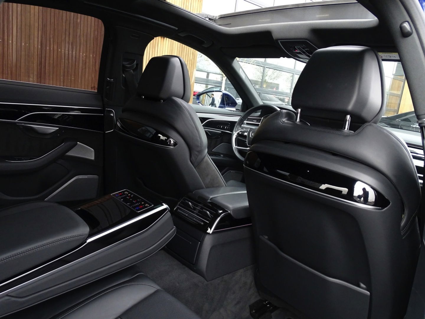 Audi A8 60 TFSIe 449PK Quattro / B&O / Laser / Massage