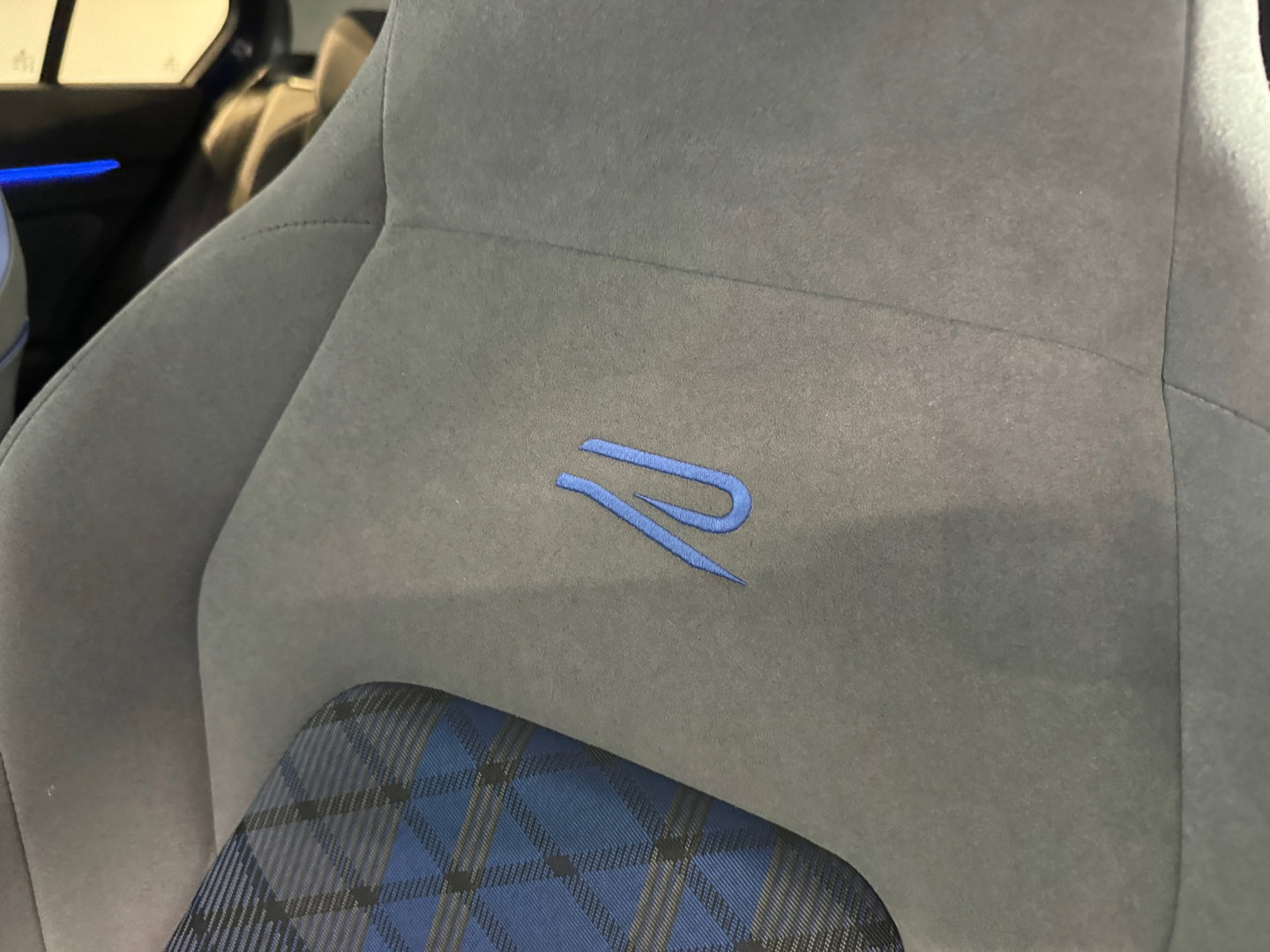 Volkswagen Golf 2.0 TSI R 4Motion Pano|Sfeer|Camera|CarPlay