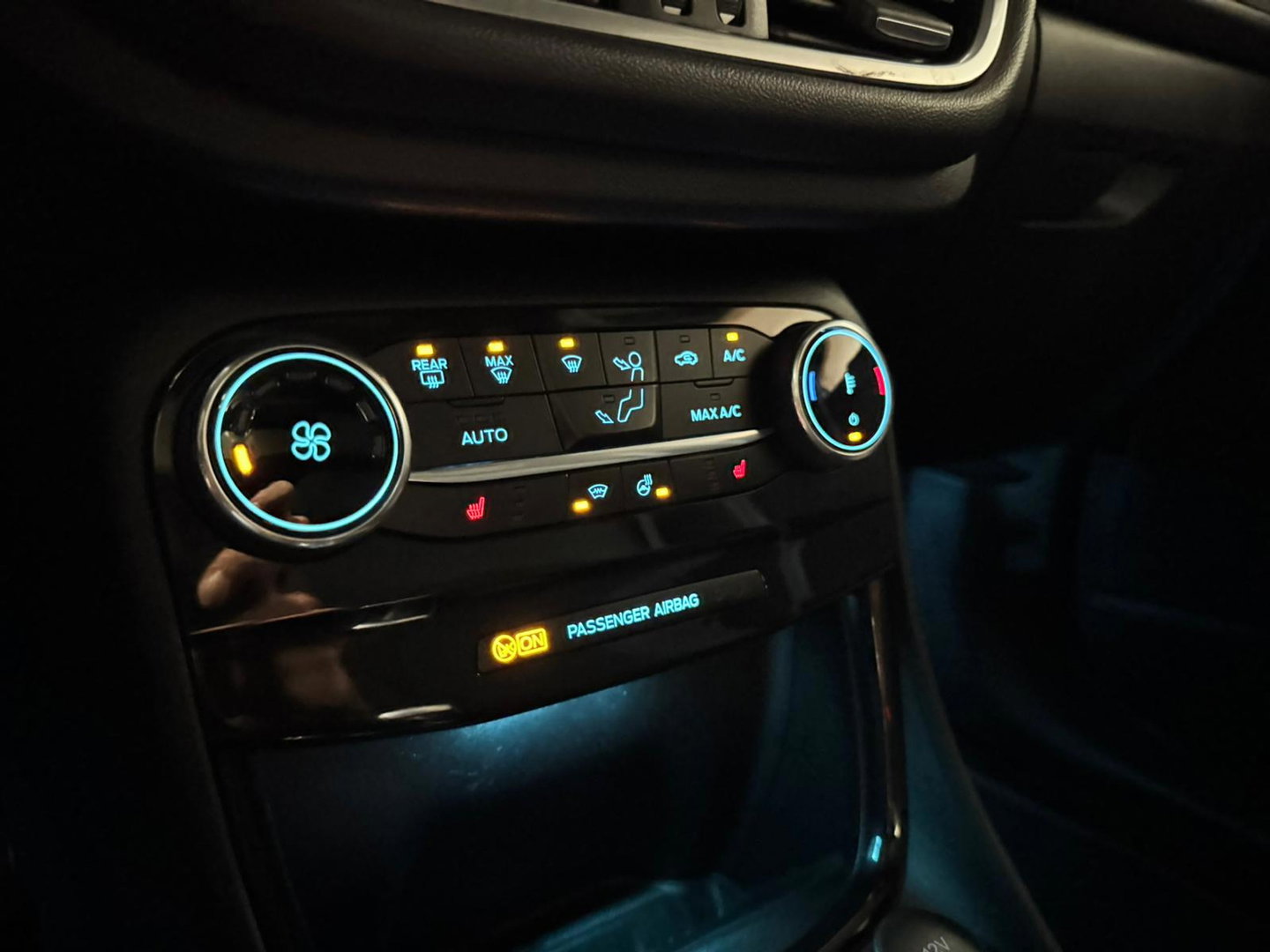 Ford Puma 1.0 EcoBoost Hybrid ST-Line X PANO KEYLESS CAM