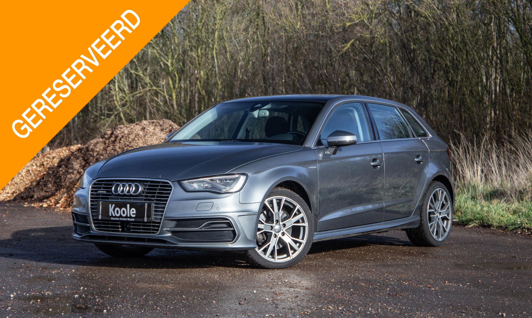 Audi A3 Sportback 1.4 e-tron PHEV Attraction Pro Line plus CARPLAY / CRUISE CONTROLE / STOELVERWARMING / PANORAMA DAK