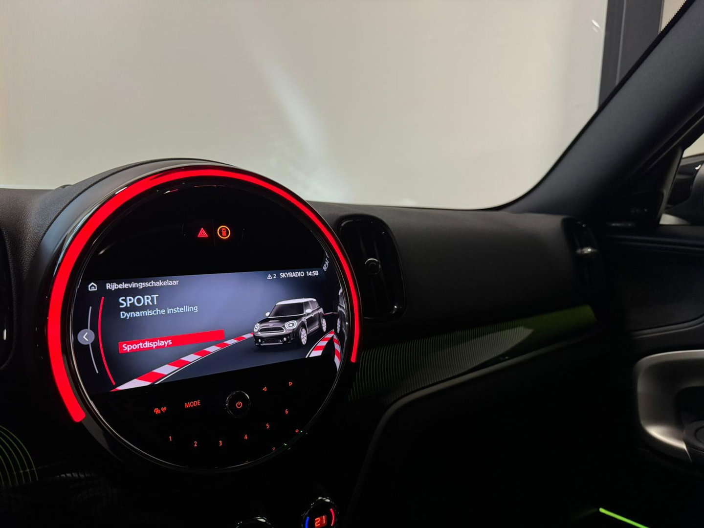 MINI Countryman 1.5 Cooper S E ALL4 ALL4 PANO KEYLESS CAM