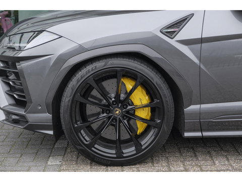 Lamborghini Urus 4.0 V8 650pk Panoramadak NLauto 4-zit Carbon Bang&Olufsen 4-wielsturing Massage Stoelkoeling 23" LMV