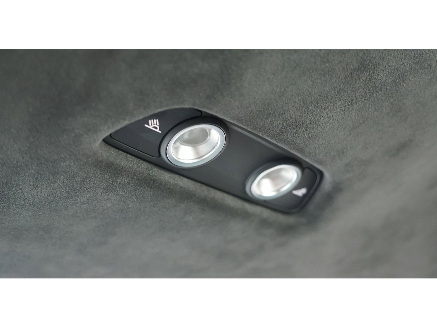 Lamborghini Urus 4.0 V8 650pk Panoramadak NLauto 4-zit Carbon Bang&Olufsen 4-wielsturing Massage Stoelkoeling 23" LMV