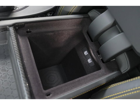 Lamborghini Urus 4.0 V8 650pk Panoramadak NLauto 4-zit Carbon Bang&Olufsen 4-wielsturing Massage Stoelkoeling 23" LMV