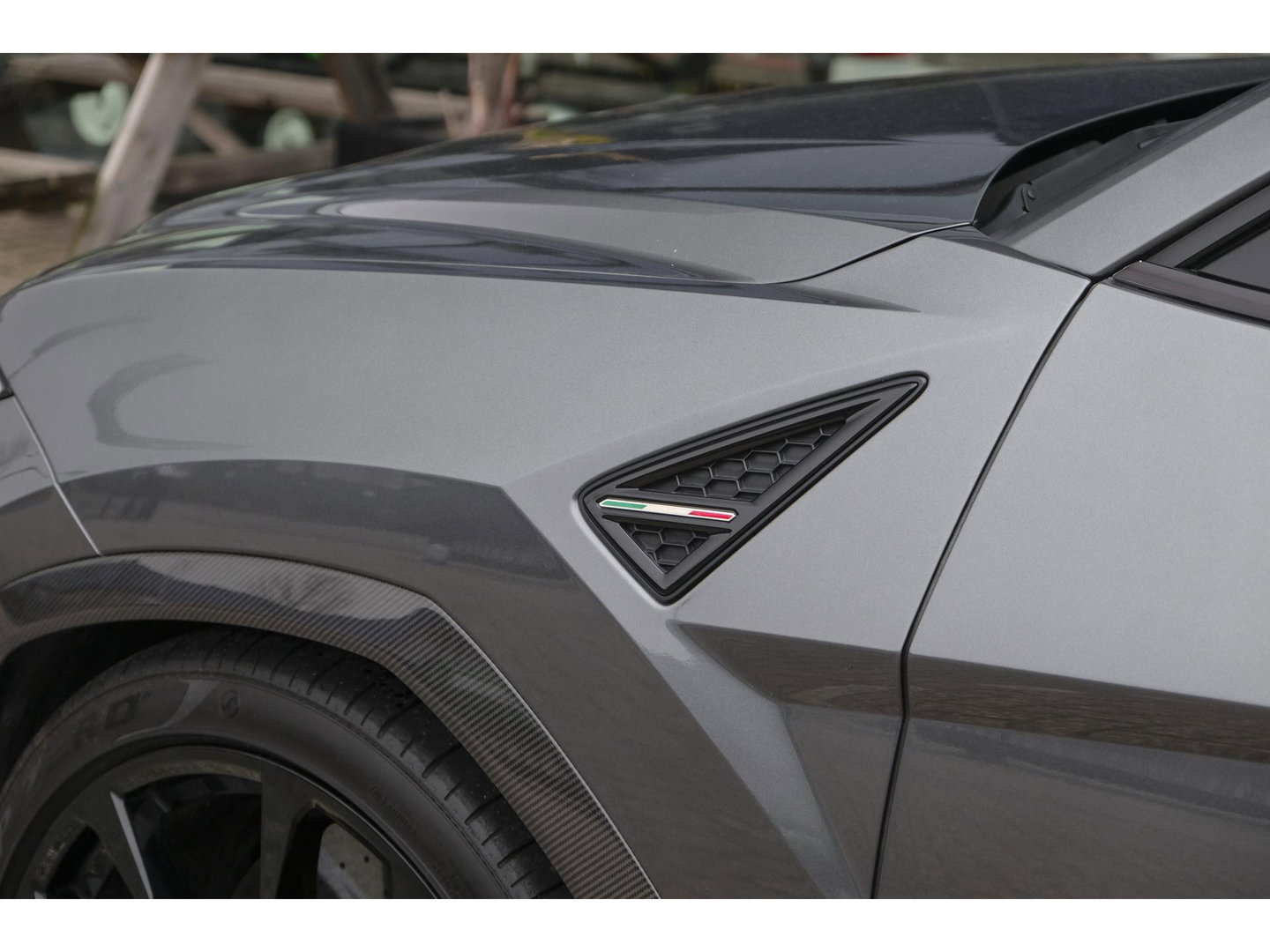 Lamborghini Urus 4.0 V8 650pk Panoramadak NLauto 4-zit Carbon Bang&Olufsen 4-wielsturing Massage Stoelkoeling 23" LMV
