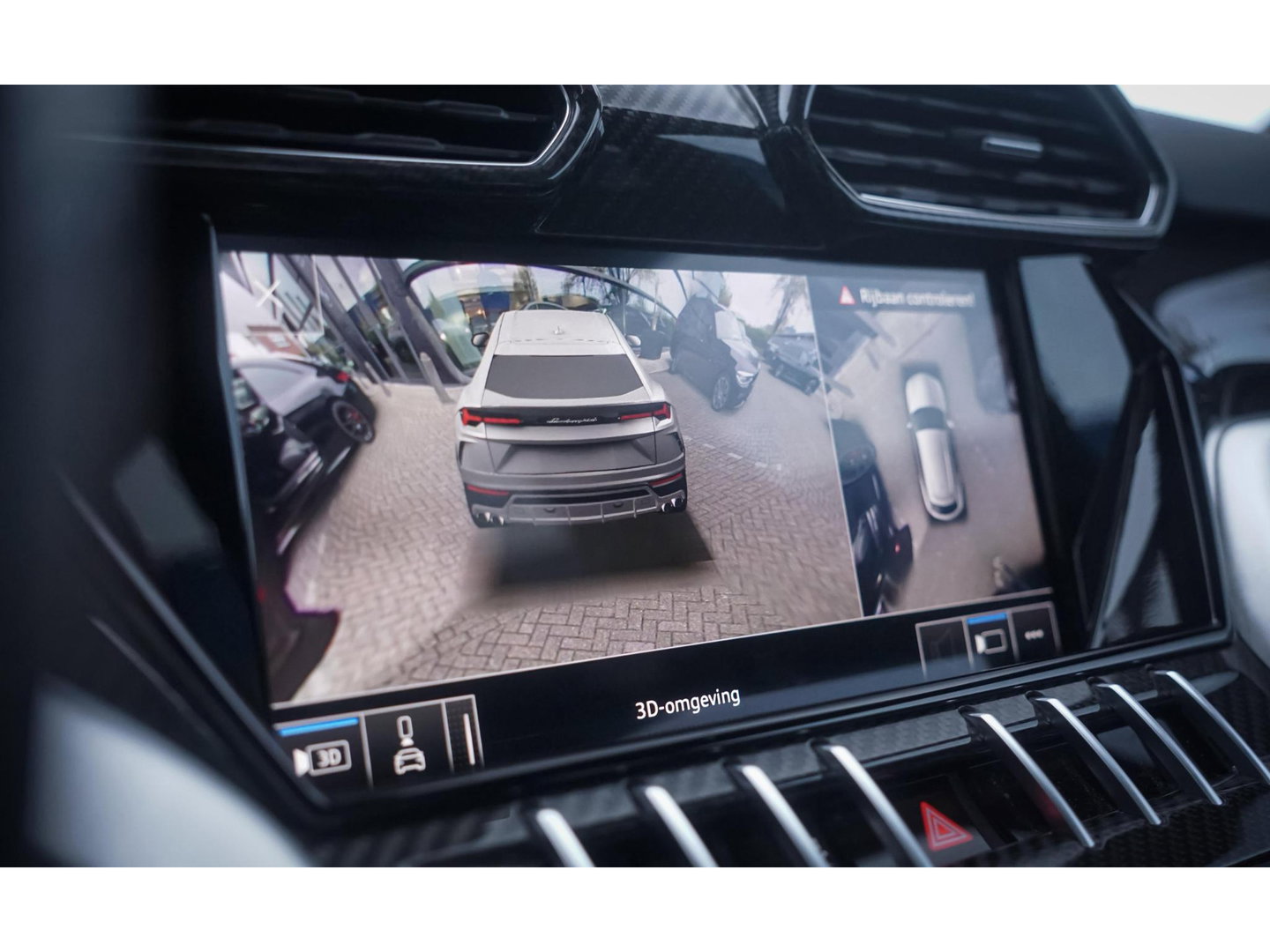 Lamborghini Urus 4.0 V8 650pk Panoramadak NLauto 4-zit Carbon Bang&Olufsen 4-wielsturing Massage Stoelkoeling 23" LMV