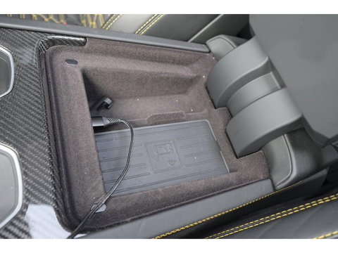 Lamborghini Urus 4.0 V8 650pk Panoramadak NLauto 4-zit Carbon Bang&Olufsen 4-wielsturing Massage Stoelkoeling 23" LMV