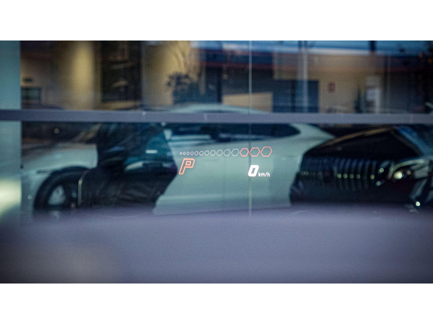 Lamborghini Urus 4.0 V8 650pk Panoramadak NLauto 4-zit Carbon Bang&Olufsen 4-wielsturing Massage Stoelkoeling 23" LMV