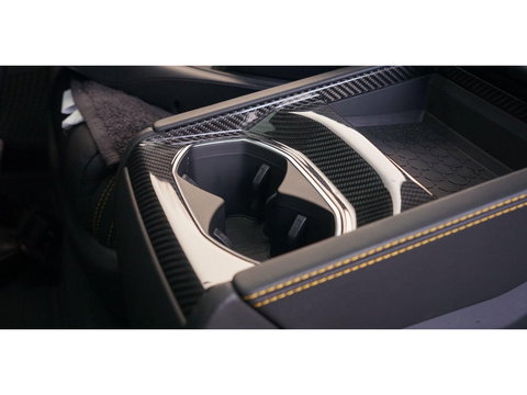 Lamborghini Urus 4.0 V8 650pk Panoramadak NLauto 4-zit Carbon Bang&Olufsen 4-wielsturing Massage Stoelkoeling 23" LMV