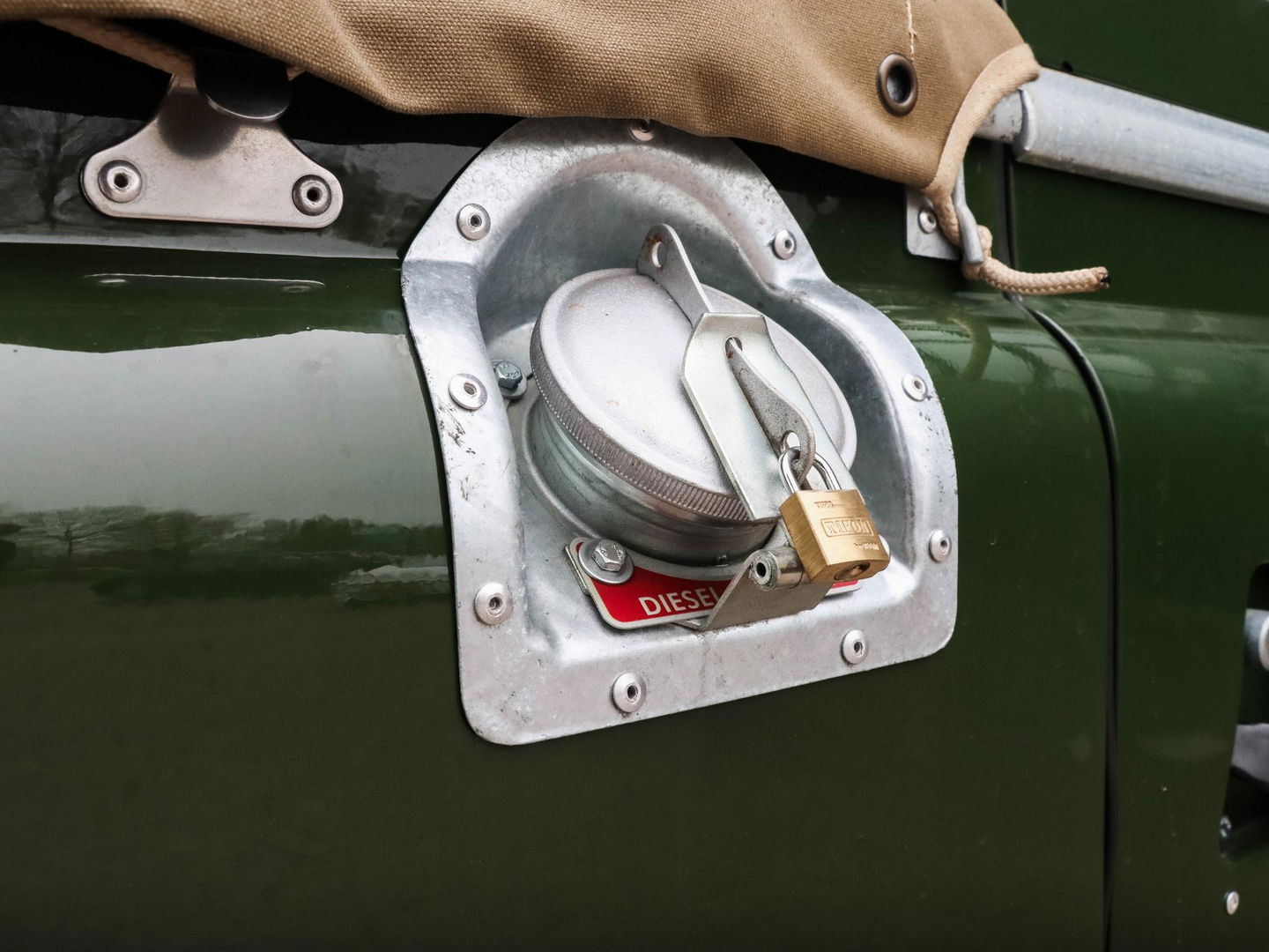 Land Rover 88 Series III Santana | Sofftop | Compl. gerestaureerd | Oldtimer | BTW verrekenbaar!