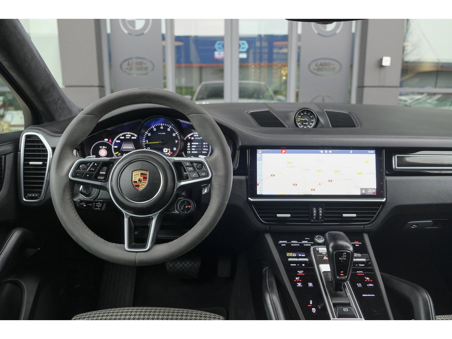 Porsche Cayenne Coupé 3.0 E-Hybrid 462PK Krijtgrijs SportDesign Luchtvering *SOH 82%* Lightweight Package Carbon Dak 4-wielsturing NLauto