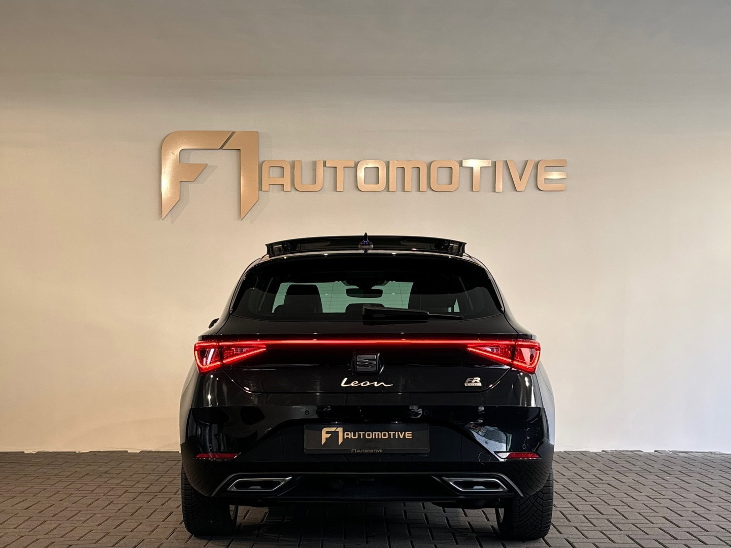 SEAT Leon 1.4 TSI eHybrid PHEV FR Pano|Keyless|Sfeer|Camera