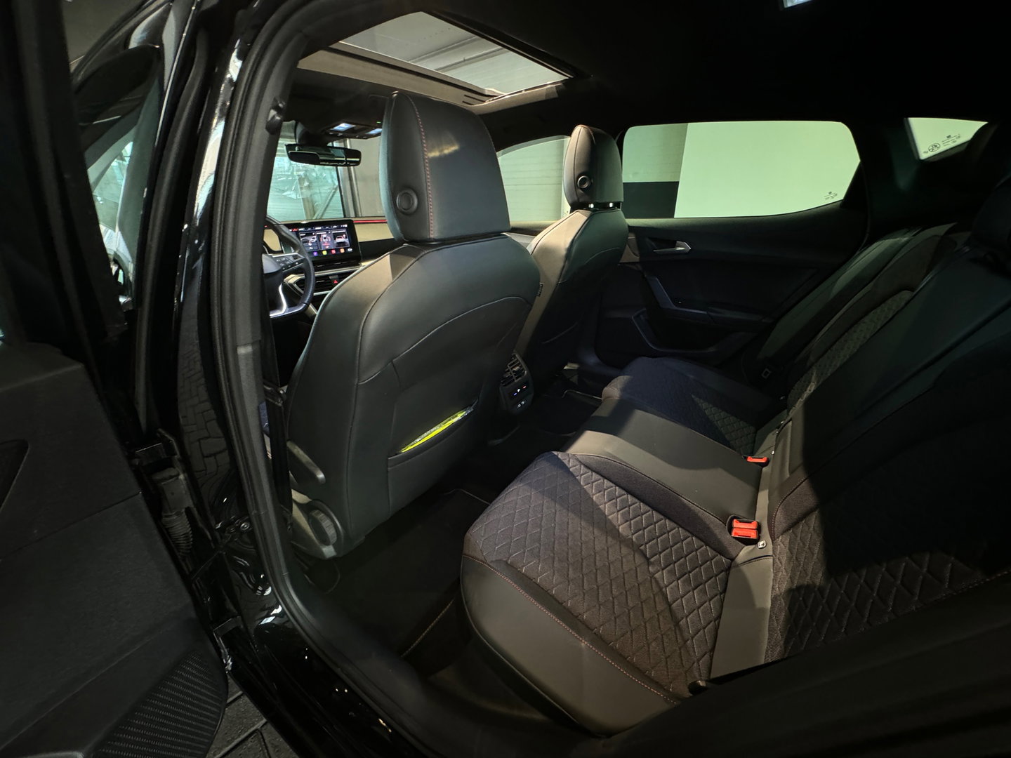 SEAT Leon 1.4 TSI eHybrid PHEV FR Pano|Keyless|Sfeer|Camera