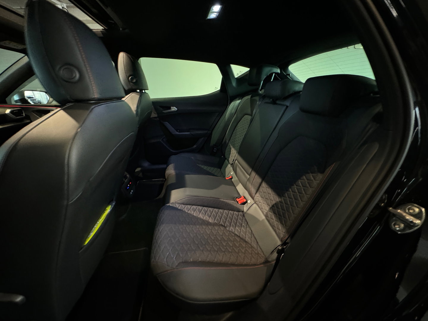 SEAT Leon 1.4 TSI eHybrid PHEV FR Pano|Keyless|Sfeer|Camera