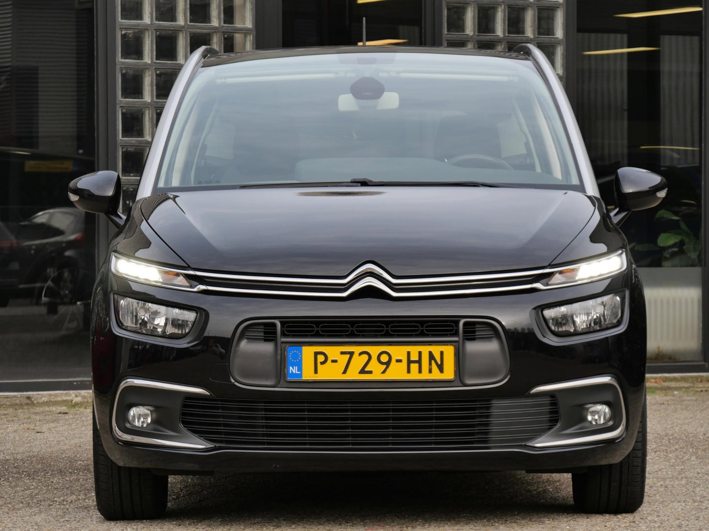 Citroën Grand C4 Spacetourer 1.2 130PK/ 7-PERSOONS/ TREKHAAK/ CAMERA