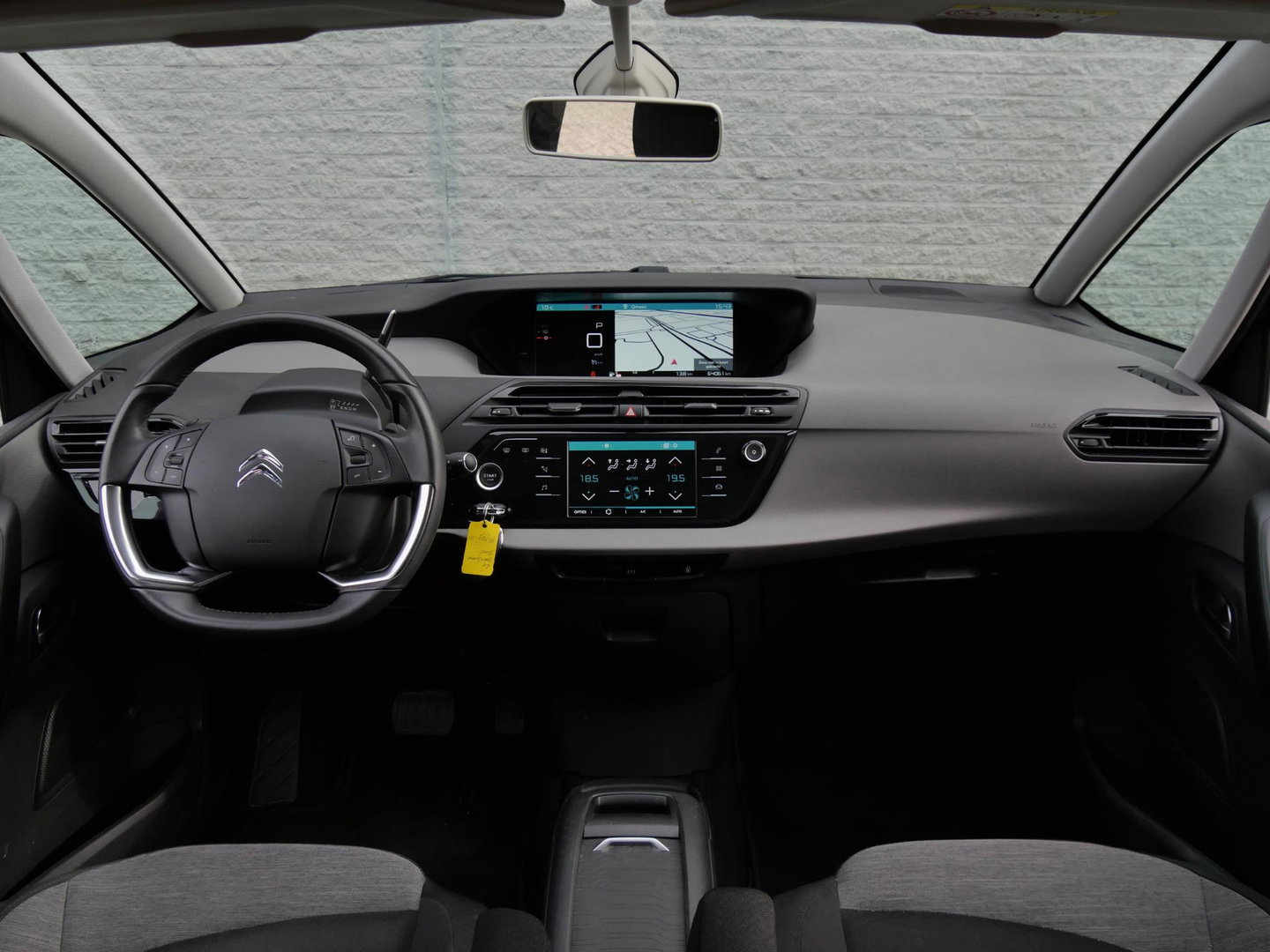 Citroën Grand C4 Spacetourer 1.2 130PK/ 7-PERSOONS/ TREKHAAK/ CAMERA