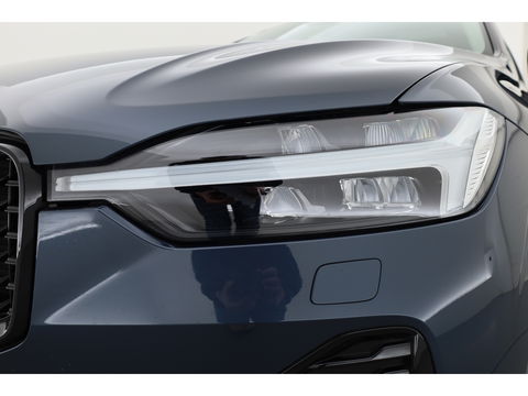 Volvo XC60 2.0 T8 Plug-in hybrid AWD Ultimate Dark | 455 PK | Head-up | Elek. Trekhaak | H&K Audio | 360 camera | ACC |