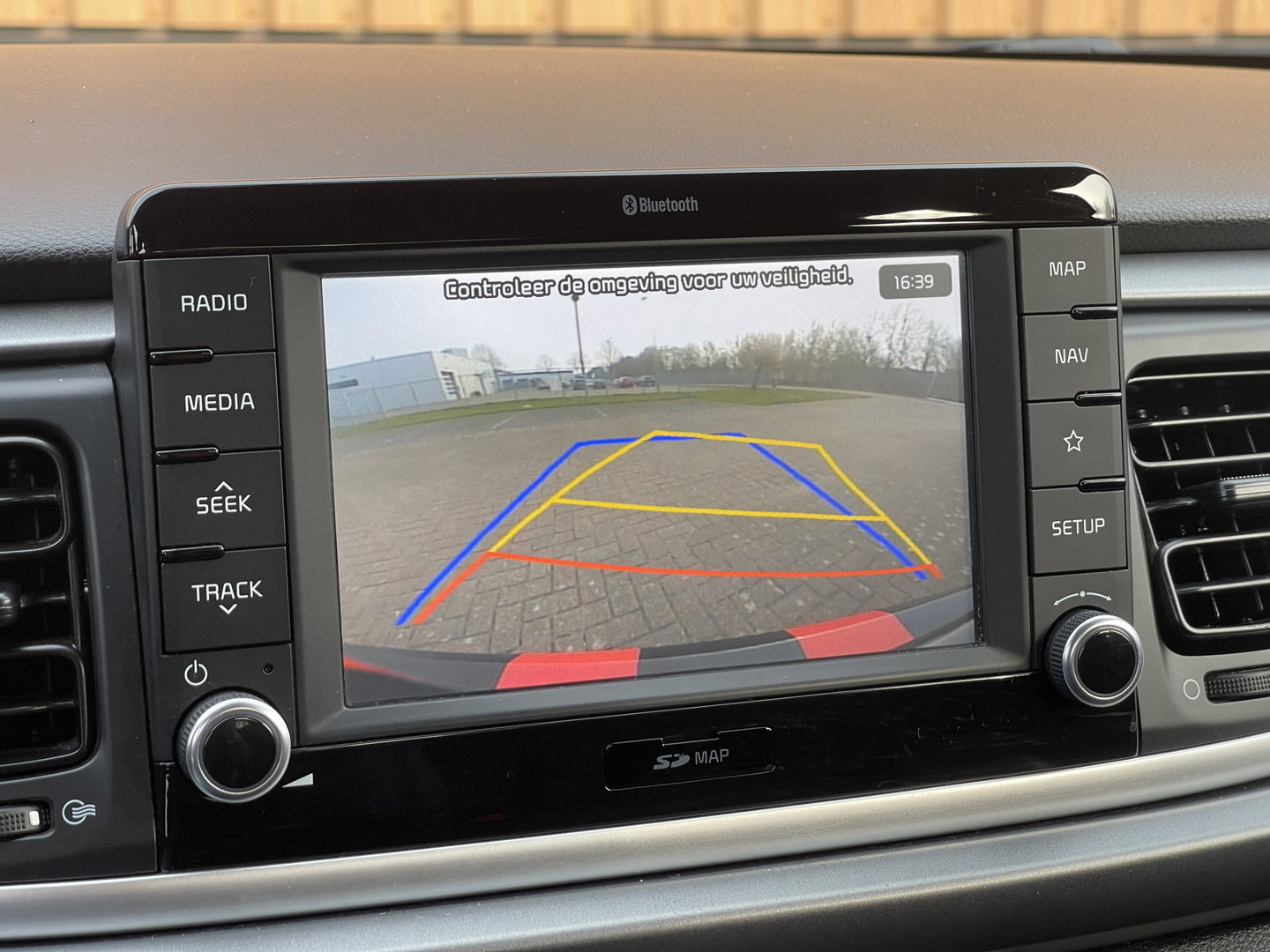 Kia Rio 1.0 TGDI ComfortPlusLine Navigator | Dealer Onderhouden! | Apple Carplay | Android Auto | Camera | Navigatie | DAB | Isofix | Parkeersensoren | LED | Multifunctioneel Stuurwiel |