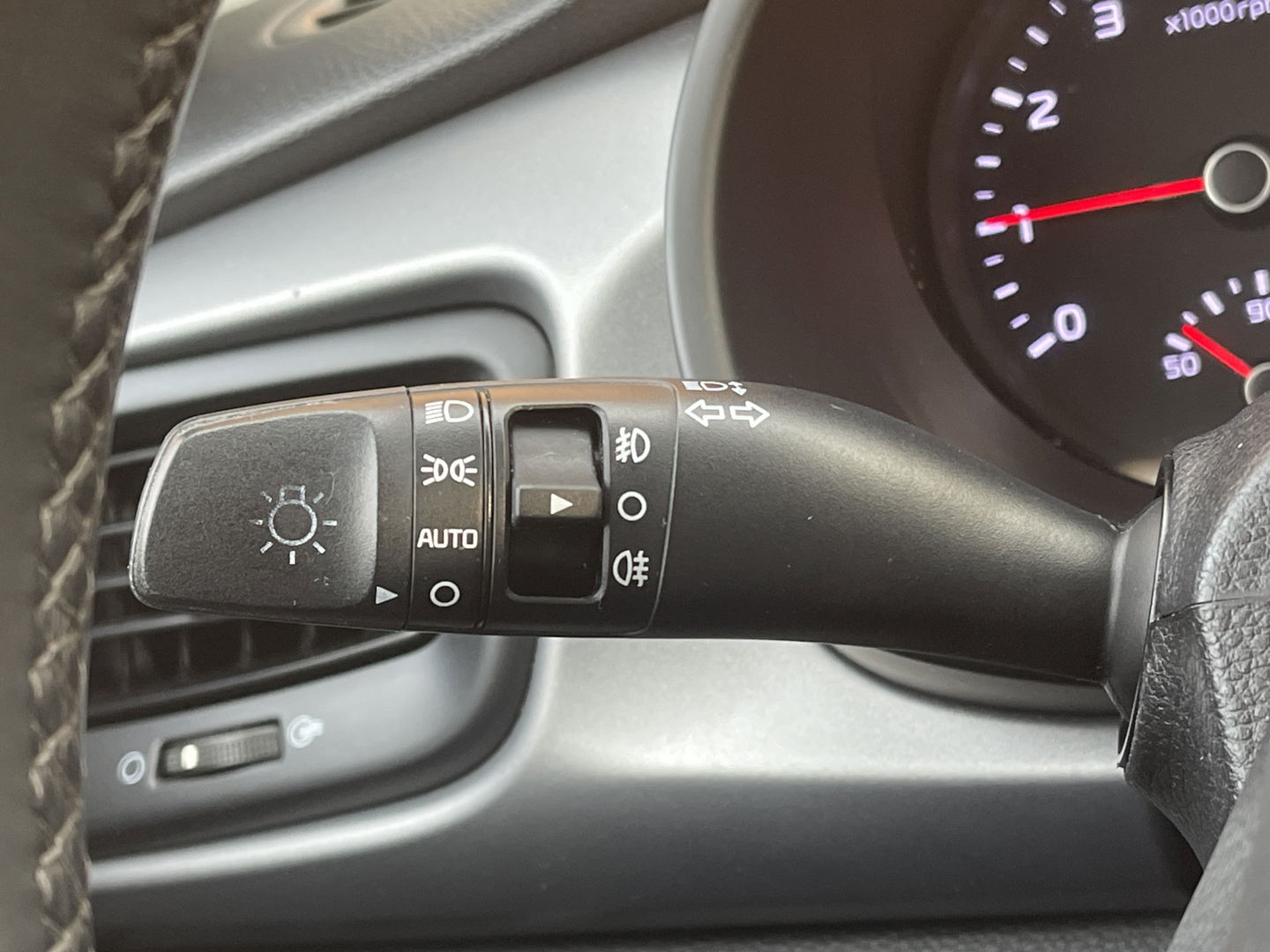 Kia Rio 1.0 TGDI ComfortPlusLine Navigator | Dealer Onderhouden! | Apple Carplay | Android Auto | Camera | Navigatie | DAB | Isofix | Parkeersensoren | LED | Multifunctioneel Stuurwiel |