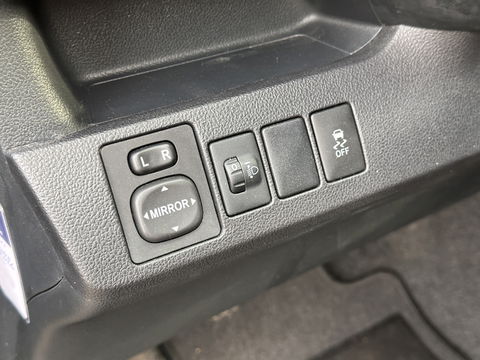 Subaru Trezia 1.3 Luxury | 1e Eigenaar | Cruise Control | Parkeersensoren Achter | 16" Lichtmetaal | Airconditioning | Centrale Deurvergrendeling |