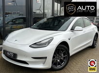 Tesla Model 3 - Long Range AWD 75 kWh | Auto Pilot | LUXE | Nette Staat | 2e Eigenaar | NL AUTO |