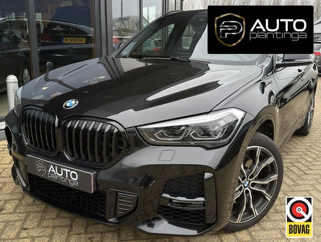 BMW X1 - xDrive25e | PANO | 19" | HUD | H&K | 1ste Eigenaar | LED | FULL OPTION! | Dealer Onderhouden!