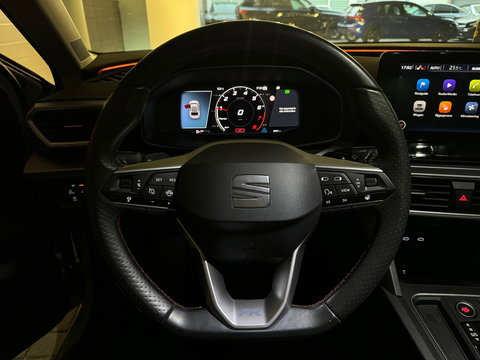 SEAT Leon 1.5 eTSI FR Launch Pano|Keyless|Sfeer|Dodehoek|VOL