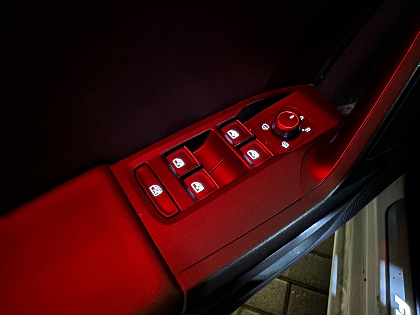 SEAT Leon 1.5 eTSI FR Launch Pano|Keyless|Sfeer|Dodehoek|VOL