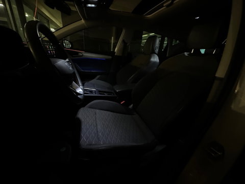 SEAT Leon 1.5 eTSI FR Launch Pano|Keyless|Sfeer|Dodehoek|VOL