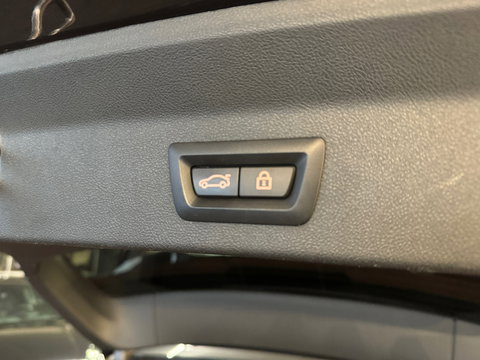 BMW X3 M Competition Pano|Carbon|HuD|H/K|Kuip|Keyless|Sfeer