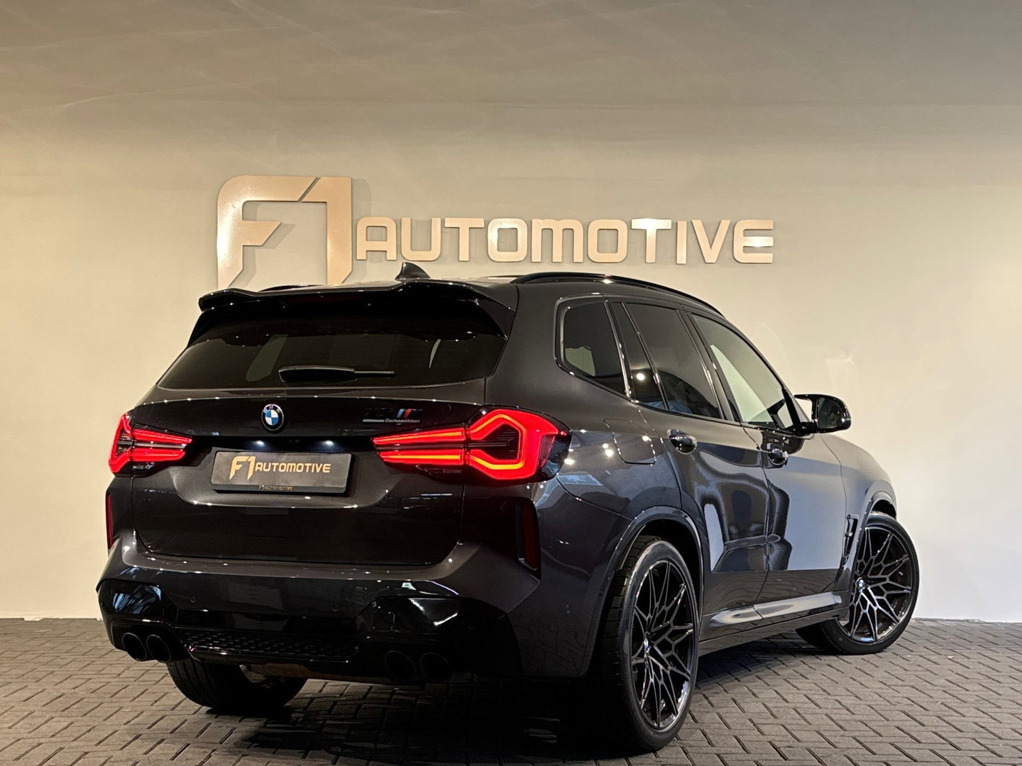 BMW X3 M Competition Pano|Carbon|HuD|H/K|Kuip|Keyless|Sfeer