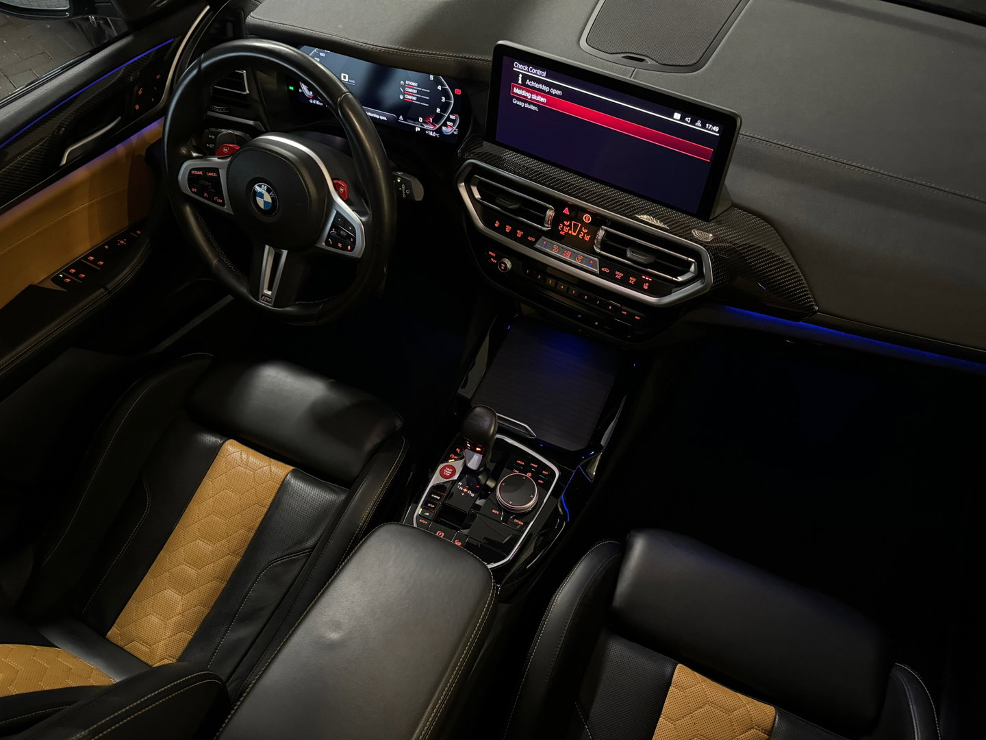 BMW X3 M Competition Pano|Carbon|HuD|H/K|Kuip|Keyless|Sfeer