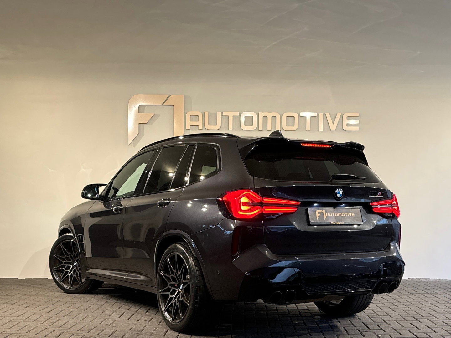 BMW X3 M Competition Pano|Carbon|HuD|H/K|Kuip|Keyless|Sfeer