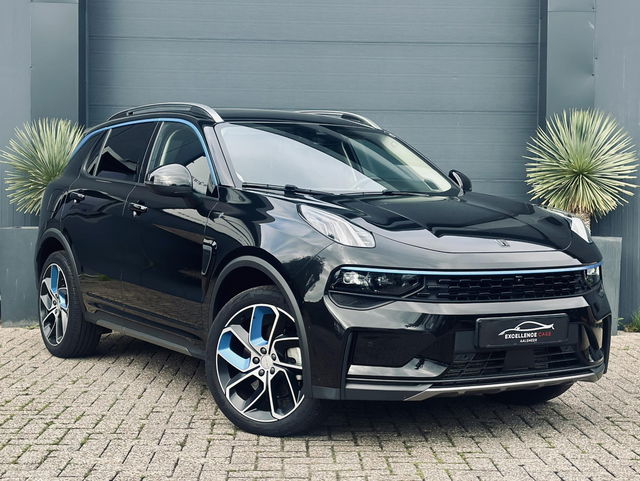 Lynk & Co 01 - 1.5/Pano/Navi/Camera/AppleCarPlay