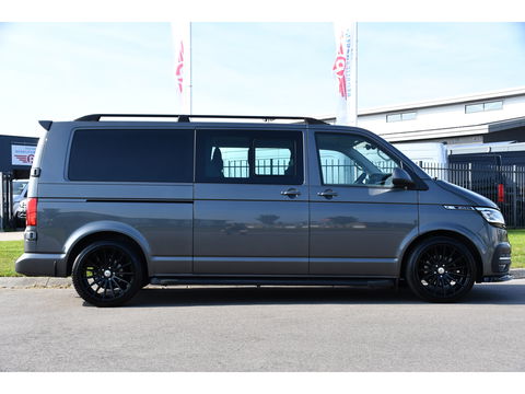 Volkswagen Transporter 2.0 TDI L2H1 30 DC Bulli Virtual, Carplay, Camera, LED, 150pk, 2 x Schuifdeur, Automaat, Trekhaak, Uniek!