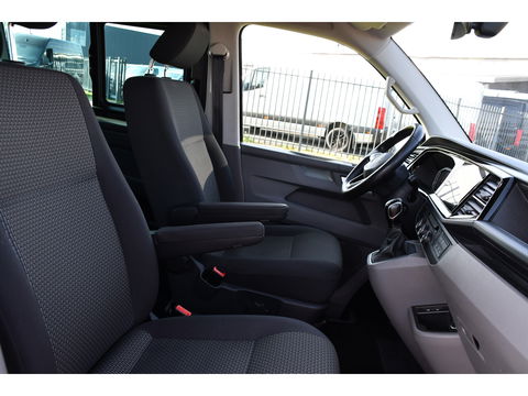 Volkswagen Transporter 2.0 TDI L2H1 30 DC Bulli Virtual, Carplay, Camera, LED, 150pk, 2 x Schuifdeur, Automaat, Trekhaak, Uniek!