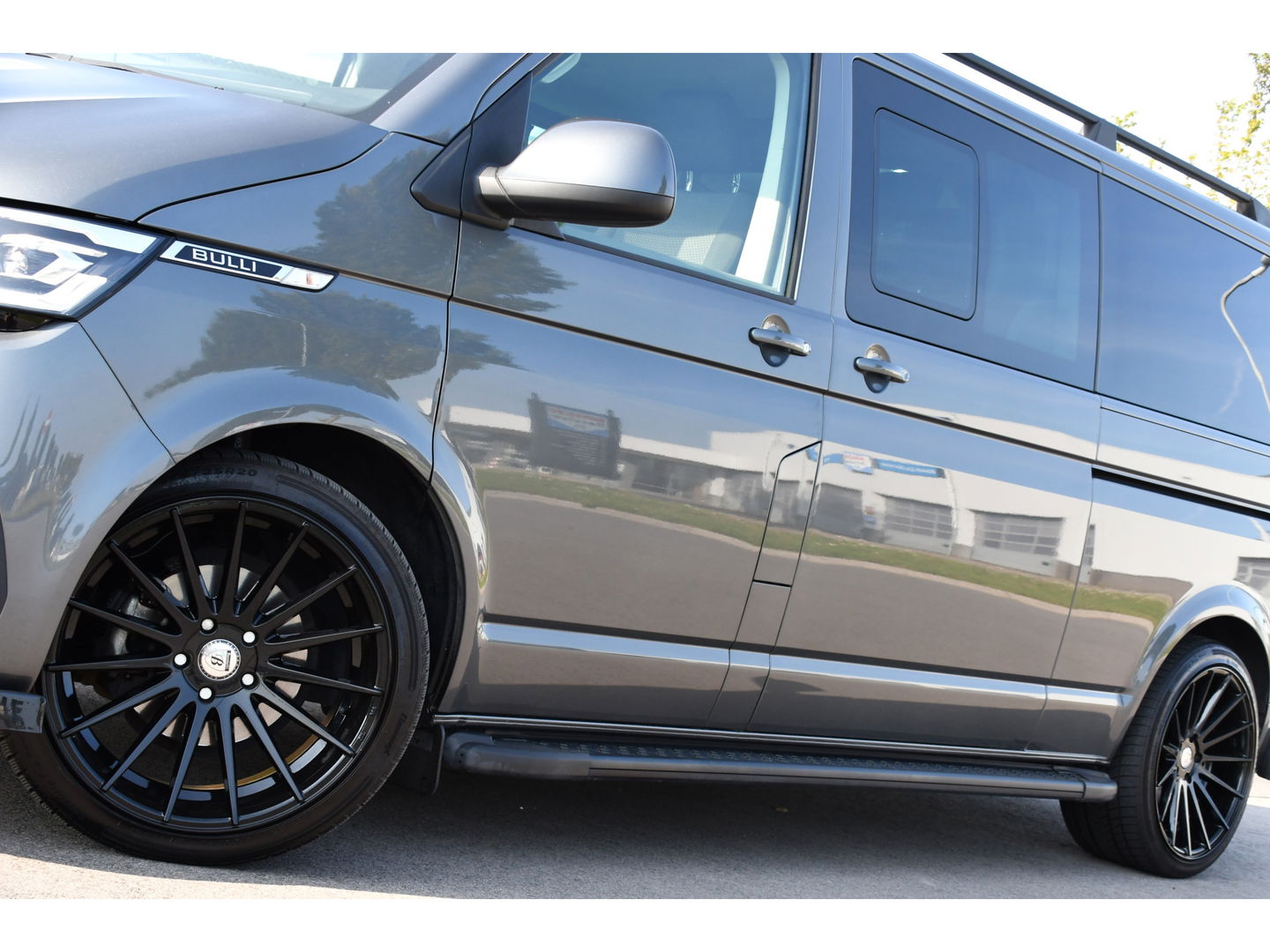Volkswagen Transporter 2.0 TDI L2H1 30 DC Bulli Virtual, Carplay, Camera, LED, 150pk, 2 x Schuifdeur, Automaat, Trekhaak, Uniek!