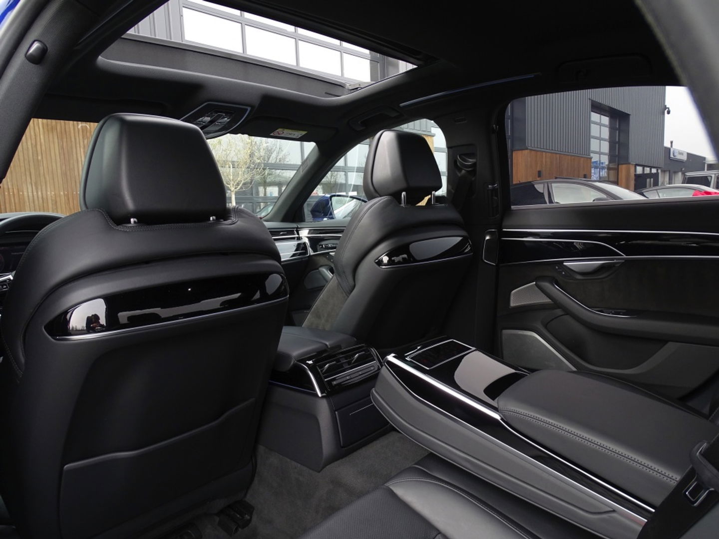 Audi A8 60 TFSIe 449PK Quattro / B&O / Laser / Massage