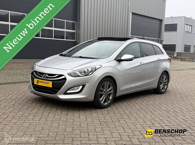 Hyundai i30 - Wagon 1.6 GDi Go! Panodak Navi Camera Climate Winterset