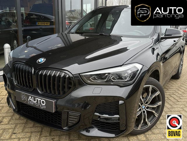 BMW X1 - xDrive25e | PANO | 19" | HUD | H&K | 1ste Eigenaar | LED | FULL OPTION! | Dealer Onderhouden!