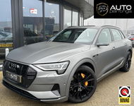Audi e-tron - e-tron 55 quattro 95 kWh BOMVOL | SOH 89% | DEALERONDERHOUDEN | PANO | Audi Virtual Mirrors | Virtual Cockpit | Lederen Sportstoelen | Elektrische Stoel | B&O | 360 Camera |  2 Sleutels | Betreft een Wrap, Originele kleur is Antigua Blue Metallic |