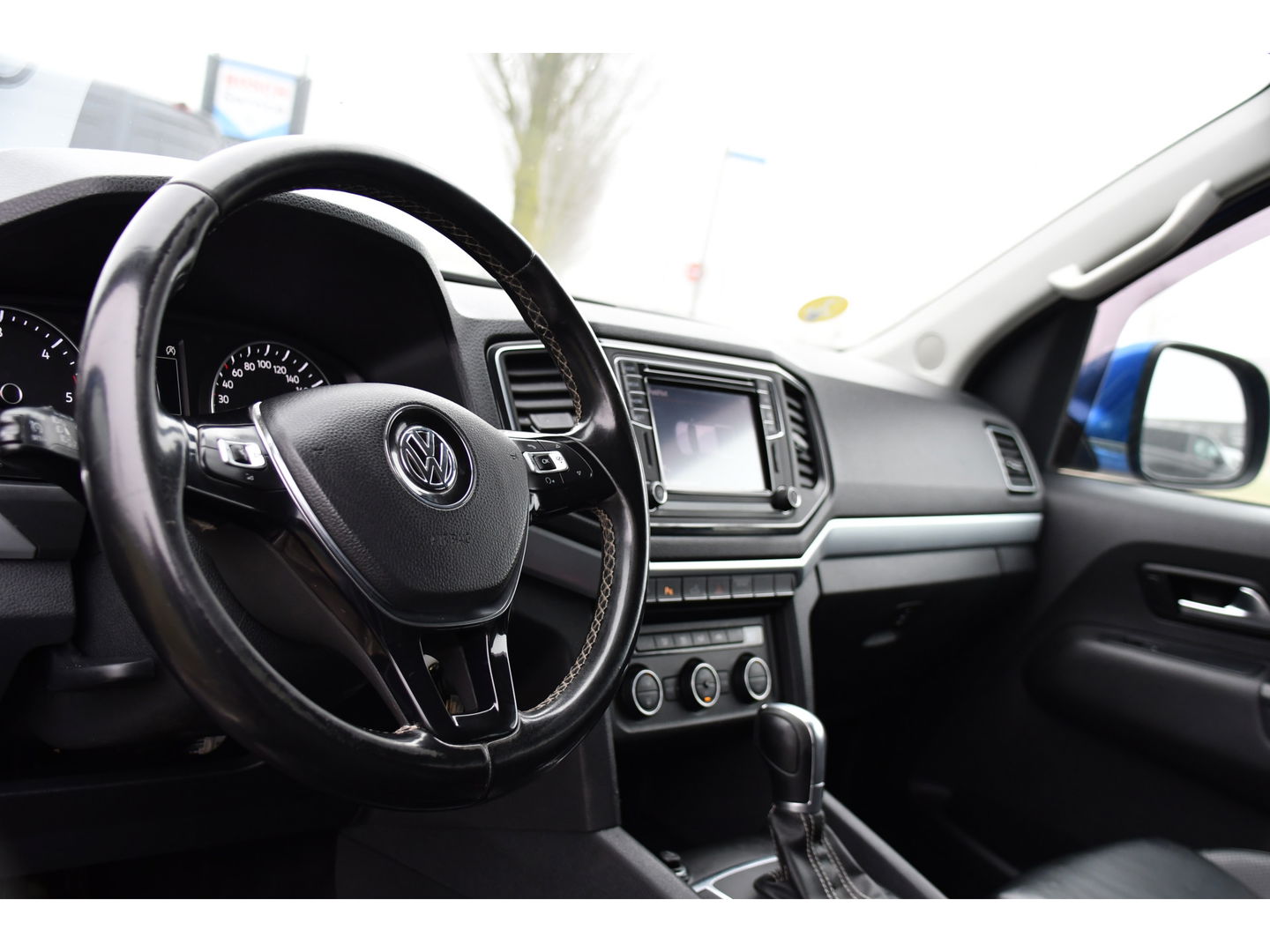 Volkswagen Amarok 3.0 V6 TDI 4Motion DC Highline Camera, Cruise, Carplay, Stoelverwarming, Leder, LED, 4x4, Automaat, 225pk, 3300kg Trekhaak, Uniek!