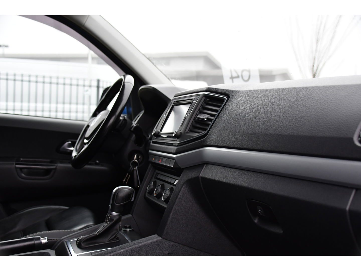 Volkswagen Amarok 3.0 V6 TDI 4Motion DC Highline Camera, Cruise, Carplay, Stoelverwarming, Leder, LED, 4x4, Automaat, 225pk, 3300kg Trekhaak, Uniek!