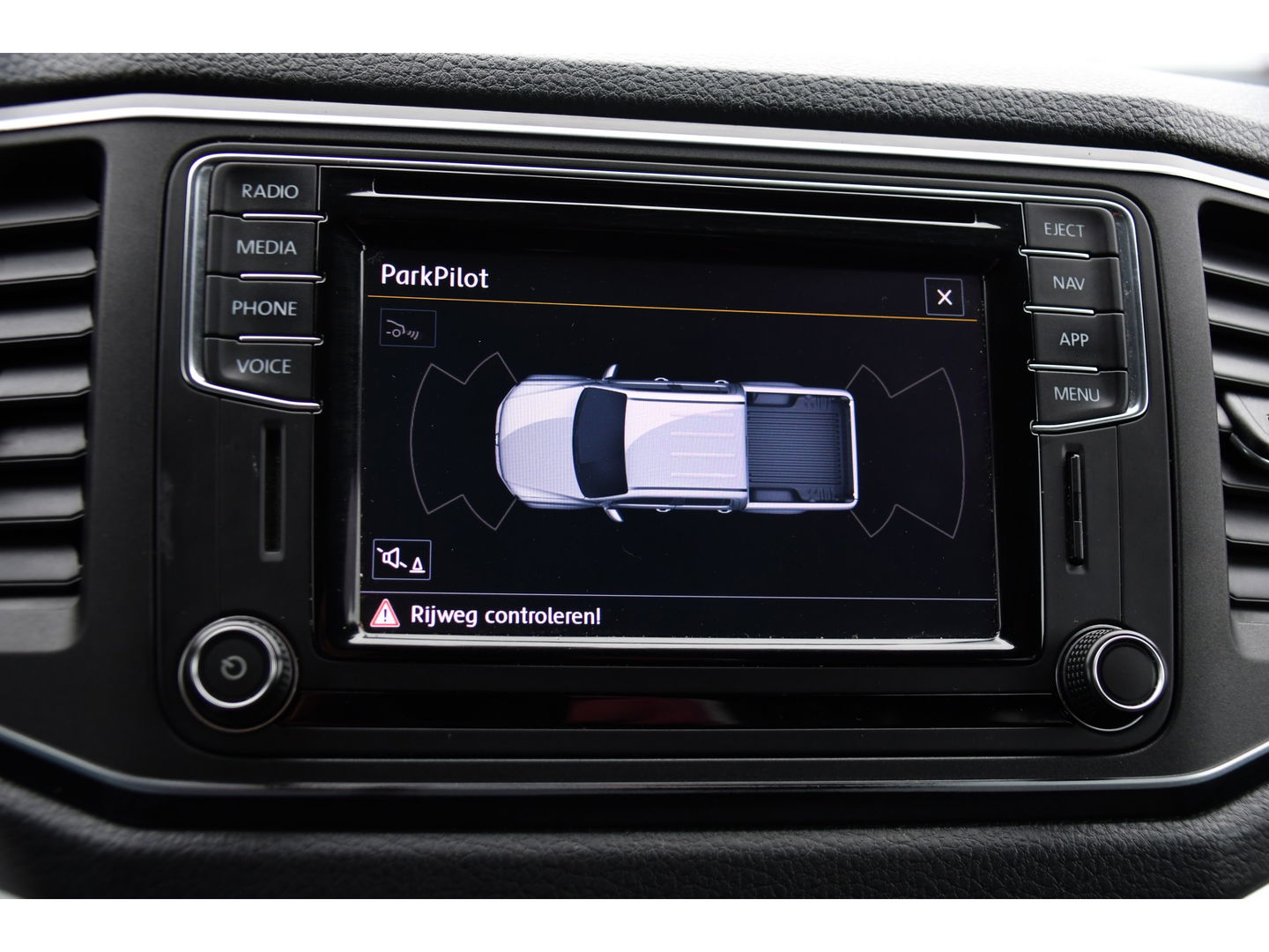 Volkswagen Amarok 3.0 V6 TDI 4Motion DC Highline Camera, Cruise, Carplay, Stoelverwarming, Leder, LED, 4x4, Automaat, 225pk, 3300kg Trekhaak, Uniek!