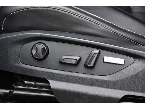 Volkswagen Amarok 3.0 V6 TDI 4Motion DC Highline Camera, Cruise, Carplay, Stoelverwarming, Leder, LED, 4x4, Automaat, 225pk, 3300kg Trekhaak, Uniek!