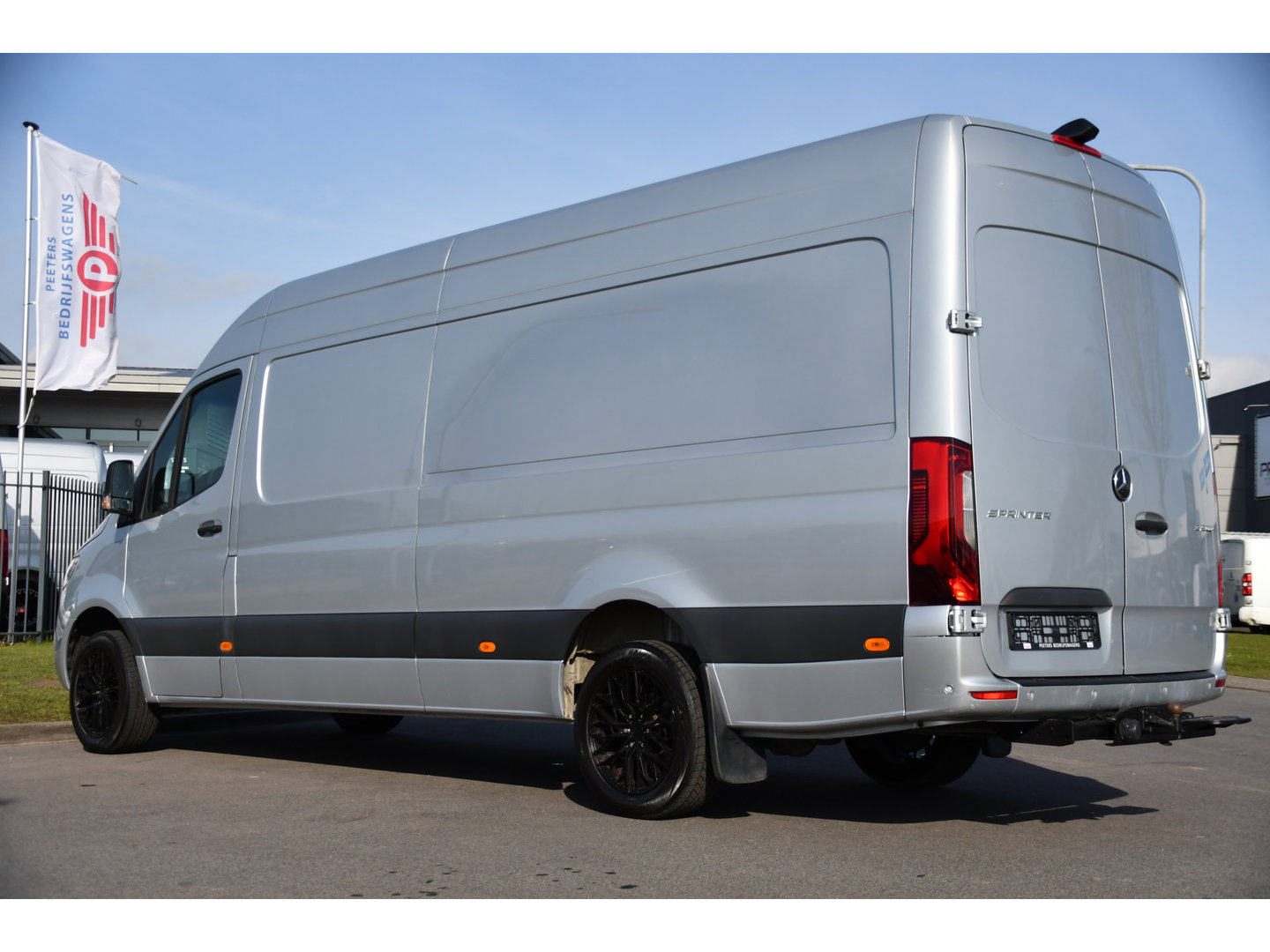 Mercedes-Benz Sprinter 319 V6 3.0 CDI L3H2 PB Edition Adaptieve Cruise, 360 Camera, Carplay, LED, Stoelverwarming, Multimedia, 10,5'' Mbux,