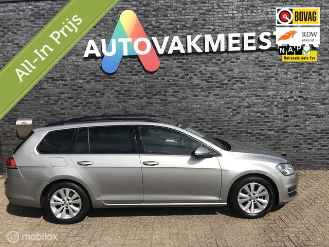 Volkswagen Golf - Variant 1.0 TSI Connected Series + Carplay