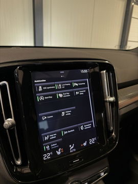Volvo XC40 2.0 T4 191PK R-Design Pano Trekhaak Camera Leer